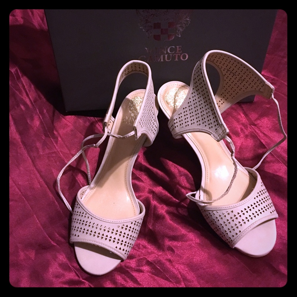Vince Camuto Sandals